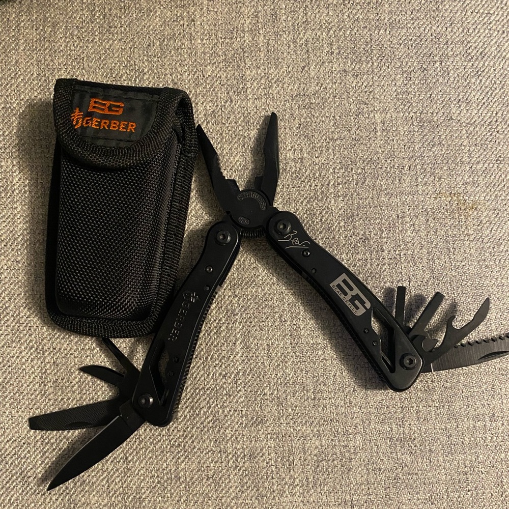 Gerber Bear Grylls MultiTool with Case